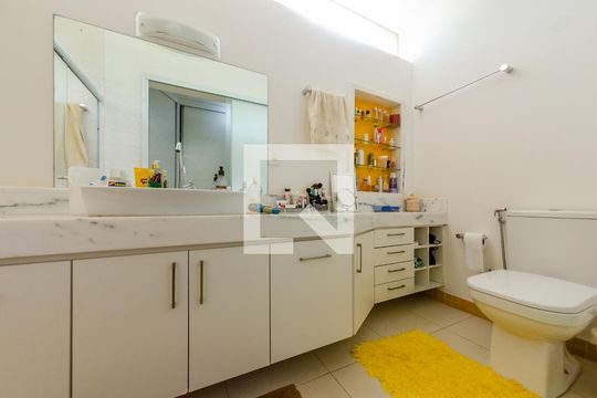Banheiro da Suíte 1 de casa de condomínio à venda com 5 quartos, 1400m² em Residencial Parque Rio das Pedras, Campinas