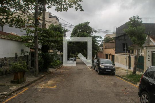 Vista da Rua de casa à venda com 3 quartos, 286m² em Jardim Botânico, Rio de Janeiro