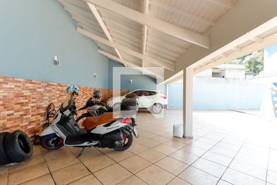 Garagem de casa de condomínio à venda com 6 quartos, 600m² em Jardim Peri, São Paulo