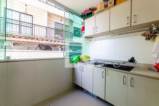 Área de Serviço de casa à venda com 5 quartos, 450m² em Vital Brasil, Niterói