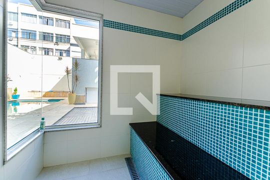 Sauna de casa à venda com 5 quartos, 450m² em Vital Brasil, Niterói