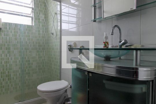 Banheiro Social de apartamento à venda com 2 quartos, 60m² em Todos Os Santos, Rio de Janeiro