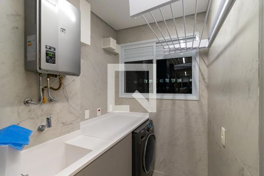 Área de serviço de apartamento à venda com 2 quartos, 80m² em Vila Nova Conceição, São Paulo