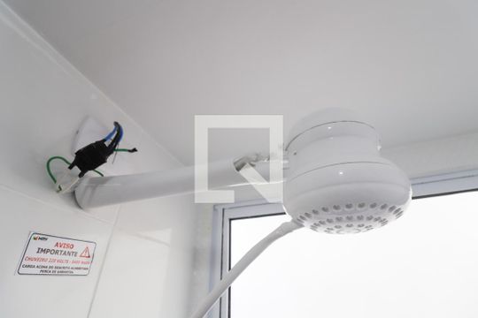 Chuveiro de apartamento para alugar com 2 quartos, 49m² em Setor Vila João Vaz, Goiânia