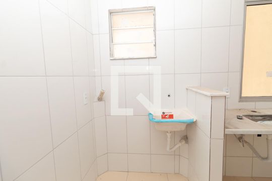 Cozinha e Área de Serviço de apartamento para alugar com 2 quartos, 54m² em Frei Leopoldo, Belo Horizonte