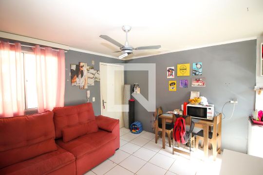 Sala de apartamento à venda com 2 quartos, 46m² em Paternon, Porto Alegre