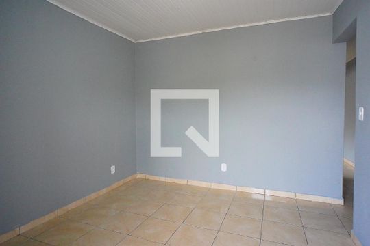 Sala de casa de condomínio para alugar com 3 quartos, 200m² em Vila Jardim, Porto Alegre