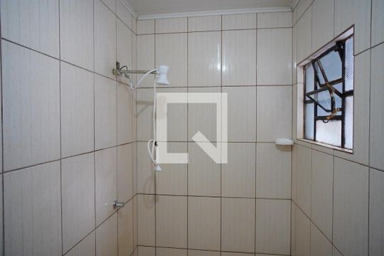Banheiro 1 de casa de condomínio para alugar com 3 quartos, 200m² em Vila Jardim, Porto Alegre