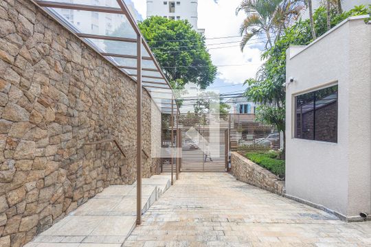 Entrada de apartamento à venda com 3 quartos, 122m² em Jardim America, São Paulo