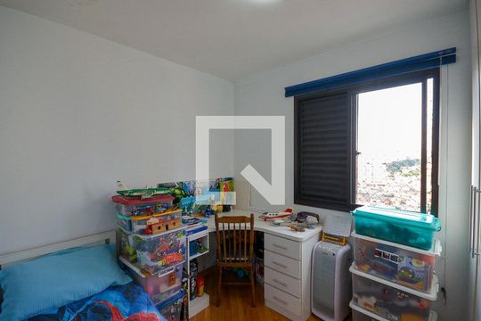 Quarto 1 de apartamento para alugar com 2 quartos, 51m² em Vila Santo Estéfano, São Paulo