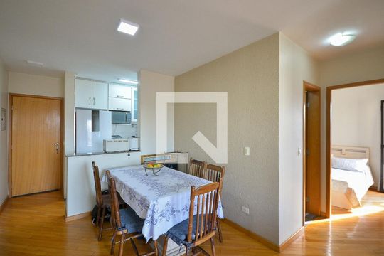 Sala de apartamento para alugar com 2 quartos, 51m² em Vila Santo Estéfano, São Paulo