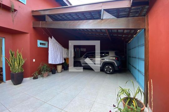 Garagem de casa à venda com 3 quartos, 260m² em Paraíso do Morumbi, São Paulo