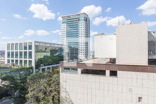 Apartamento para alugar com 3 quartos, 96m² em Água Branca, São Paulo