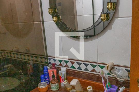 Banheiro 1 de apartamento à venda com 3 quartos, 103m² em Água Branca, São Paulo