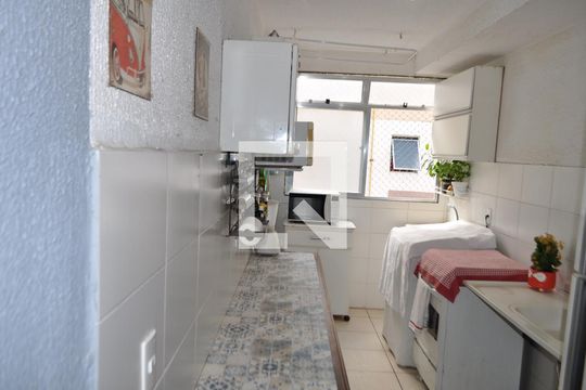 Cozinha de apartamento para alugar com 2 quartos, 50m² em Jacarepaguá, Rio de Janeiro