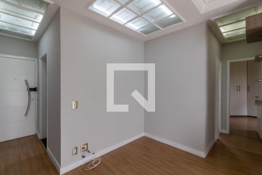 Sala de apartamento para alugar com 2 quartos, 62m² em Jardim Testae, Guarulhos
