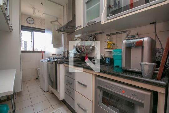 Cozinha de apartamento à venda com 2 quartos, 54m² em Belém, São Paulo