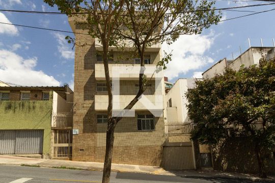 Apartamento à venda com 3 quartos, 153m² em Vila Paris, Belo Horizonte