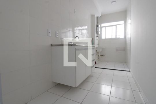 Cozinha de apartamento para alugar com 2 quartos, 44m² em Piedade, Rio de Janeiro