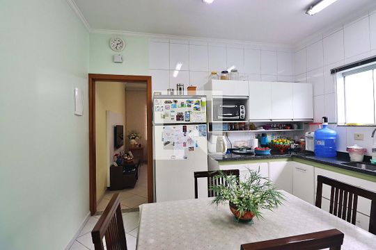 Cozinha de casa à venda com 2 quartos, 170m² em Vila Scarpelli, Santo André