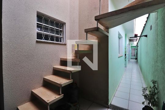 Quintal de casa à venda com 2 quartos, 170m² em Vila Scarpelli, Santo André