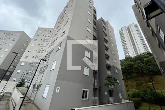 Fachada de apartamento para alugar com 2 quartos, 50m² em Jardim Monte Alegre, Taboão da Serra