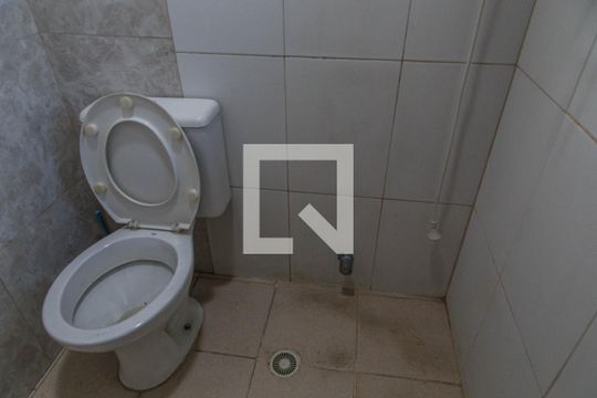Banheiro de casa para alugar com 1 quarto, 47m² em Chácara Califórnia, São Paulo
