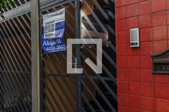 Fachada de casa para alugar com 1 quarto, 47m² em Chácara Califórnia, São Paulo