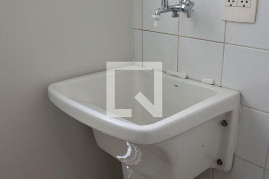 Área de Serviço de apartamento para alugar com 2 quartos, 49m² em Vila Anastácio, São Paulo