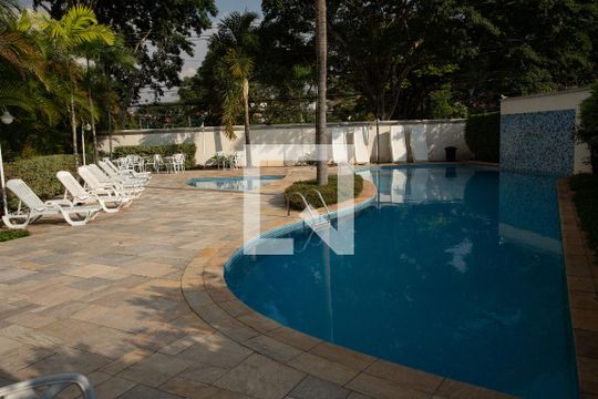 Área comum - Piscina de apartamento para alugar com 2 quartos, 49m² em Vila Anastácio, São Paulo