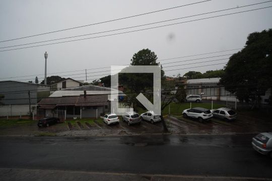 Sala-Vista de casa à venda com 8 quartos, 521m² em Três Figueiras, Porto Alegre