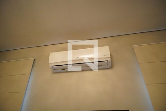 Sala de casa à venda com 8 quartos, 521m² em Três Figueiras, Porto Alegre