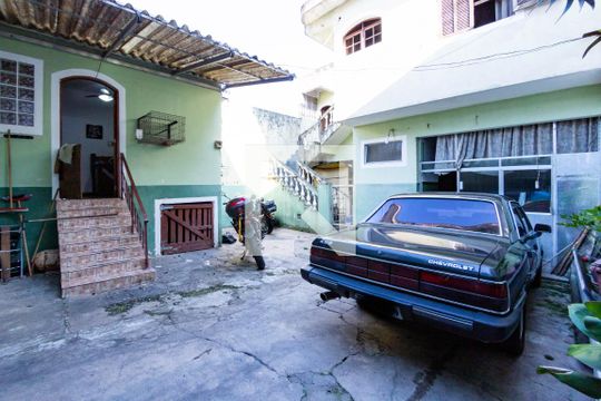 Quintal de casa à venda com 3 quartos, 285m² em Vila Lúcia, São Paulo