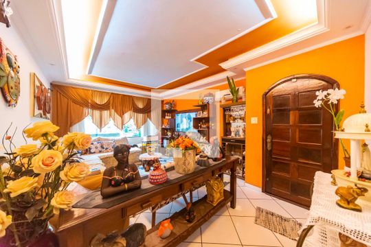 Sala de casa à venda com 3 quartos, 287m² em Vila Curuçá, Santo André