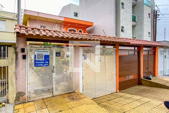 Fachada de casa à venda com 3 quartos, 287m² em Vila Curuçá, Santo André