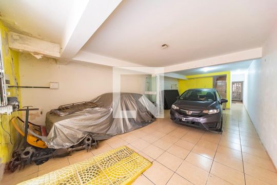 Garagem de casa à venda com 3 quartos, 287m² em Vila Curuçá, Santo André