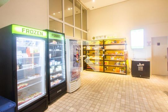 Mini Mercado de apartamento para alugar com 2 quartos, 75m² em Cidade Monções, São Paulo