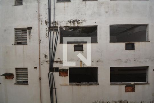 Vista do Quarto 2 de apartamento para alugar com 3 quartos, 70m² em Madureira, Rio de Janeiro