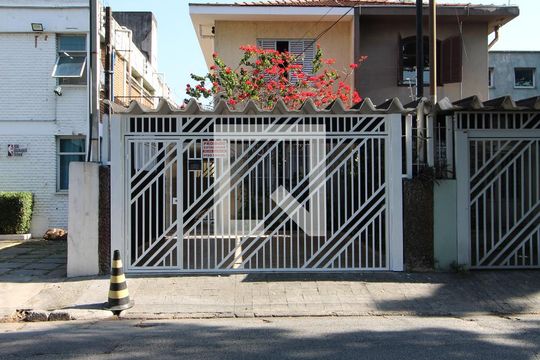 Fachada de casa para alugar com 3 quartos, 170m² em Cidade Monções, São Paulo
