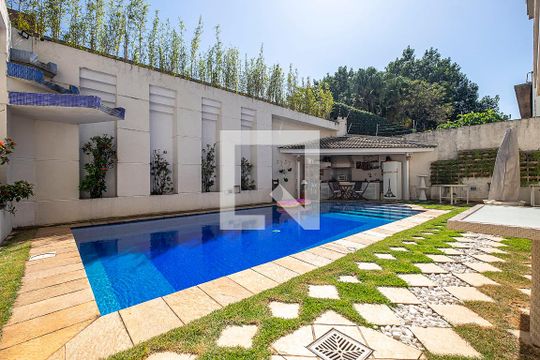 Quintal de casa à venda com 4 quartos, 630m² em Boaçava, São Paulo