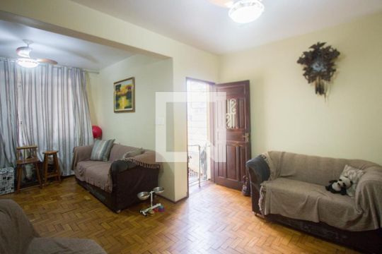 Casa à venda com 3 quartos, 140m² em Campo Belo, São Paulo