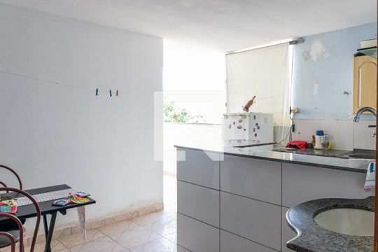 Cozinha 2 e Área de Serviço de casa para alugar com 4 quartos, 500m² em São Salvador, Belo Horizonte