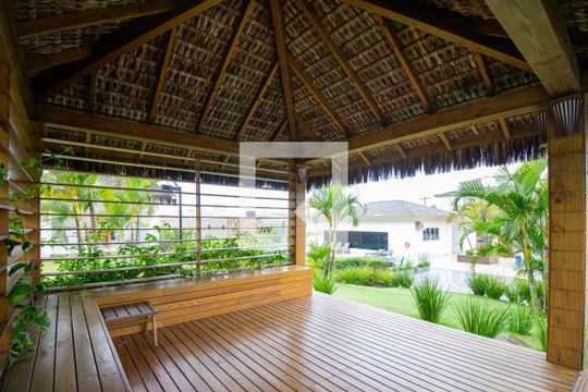 Area comum jardim de apartamento para alugar com 2 quartos, 72m² em Campeche, Florianópolis