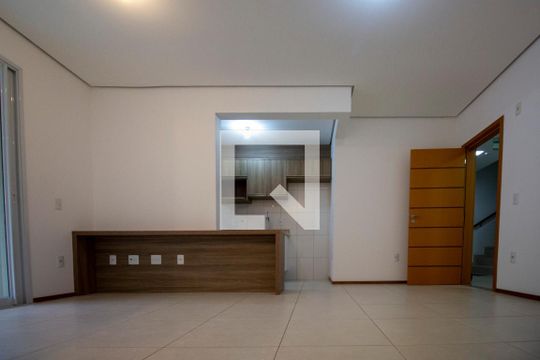 Sala de apartamento para alugar com 2 quartos, 72m² em Campeche, Florianópolis