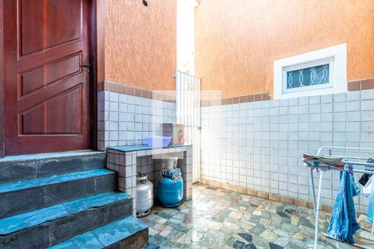Área de Serviço de casa à venda com 5 quartos, 385m² em Vila Fátima, Guarulhos