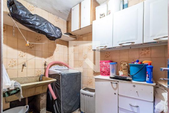 Área de Serviço de casa para alugar com 5 quartos, 385m² em Vila Fátima, Guarulhos