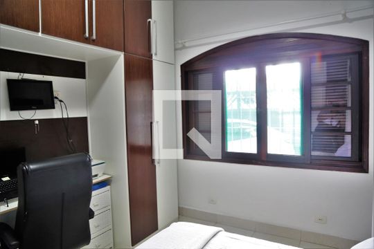 Quarto 1 suite de casa para alugar com 5 quartos, 506m² em Maracanã, Praia Grande