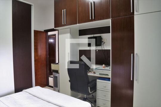 Quarto 1 suite de casa para alugar com 5 quartos, 506m² em Maracanã, Praia Grande