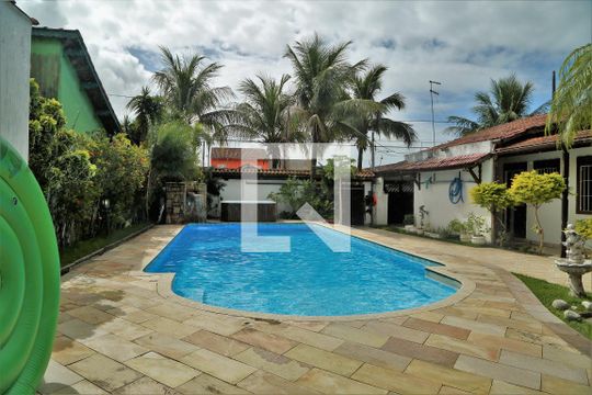 Área comum - Piscina de casa para alugar com 5 quartos, 506m² em Maracanã, Praia Grande