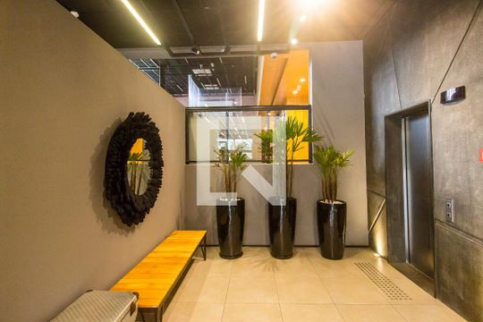 Apartamento à venda com 1 quarto, 32m² em Alphaville Industrial, Barueri